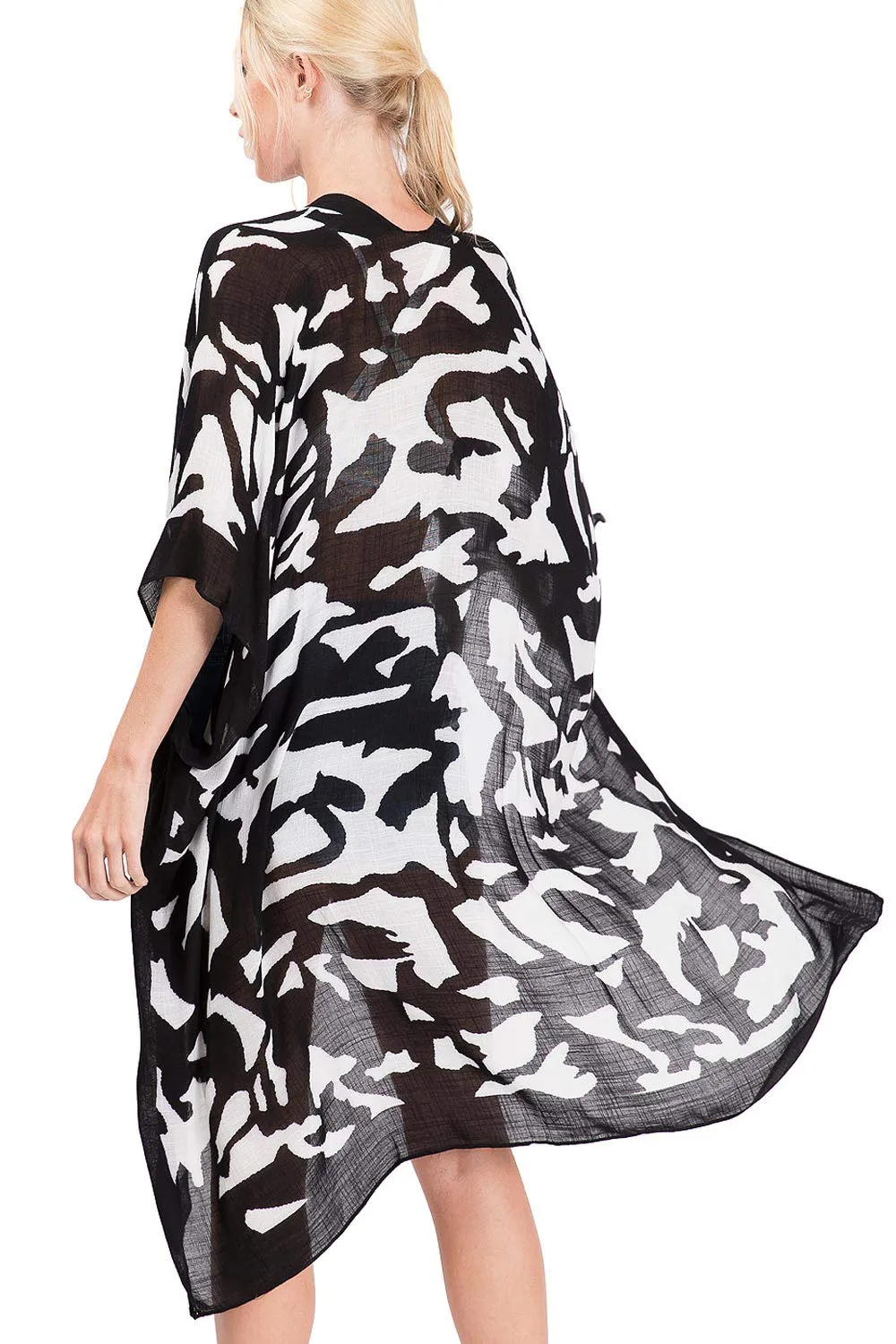 Abstract Contrast Kimono