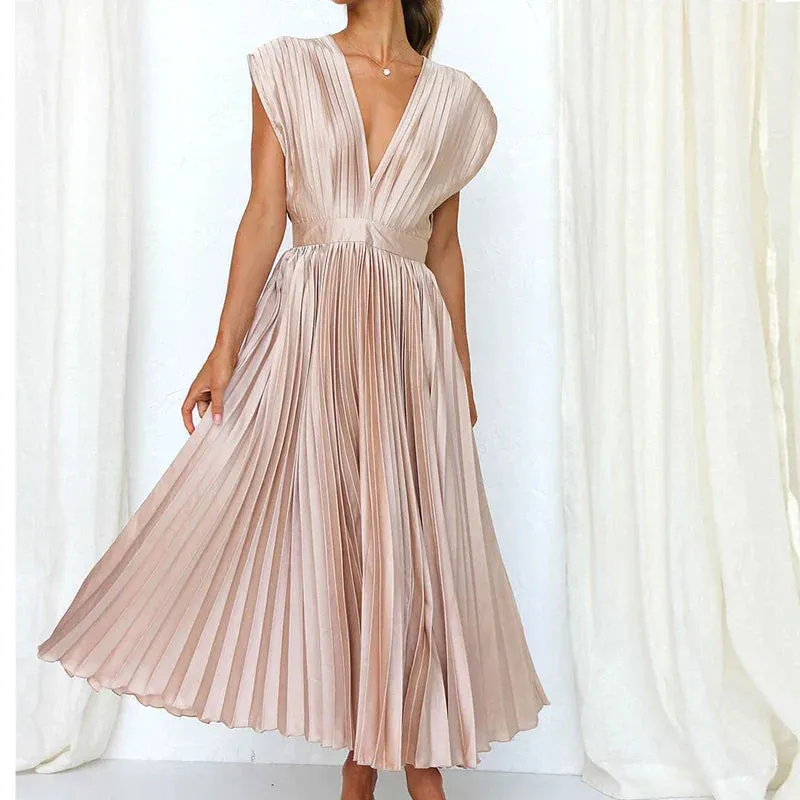 Adele™ - V-neck maxi dress with pleats