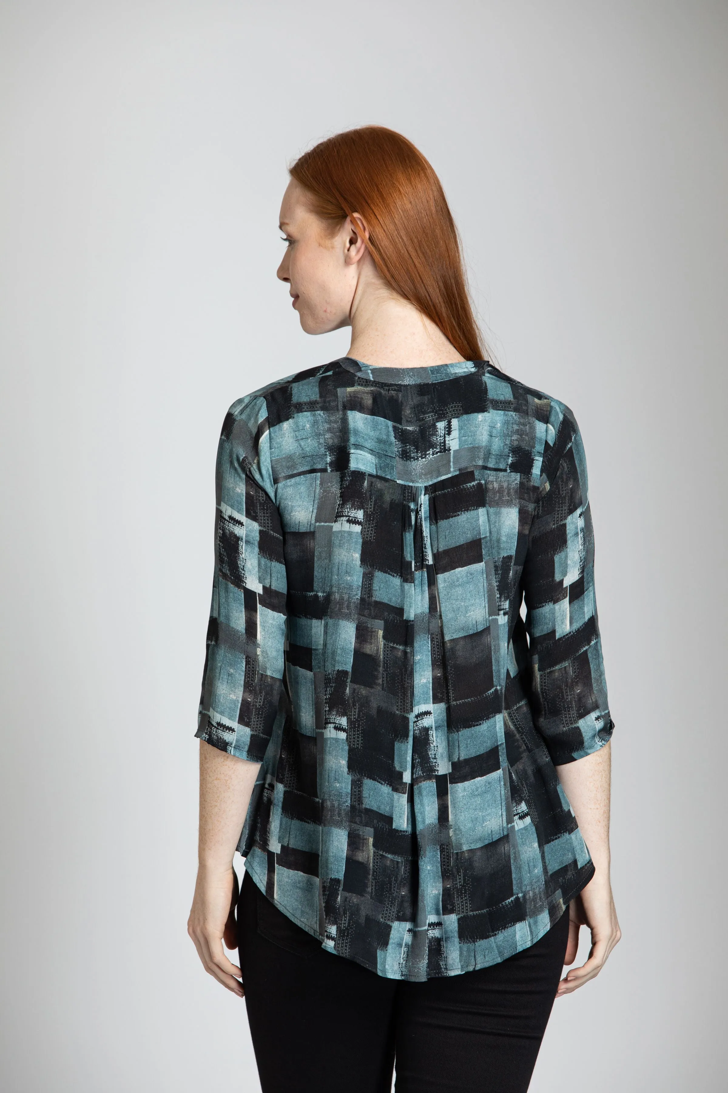 Capri Pullover Blouse