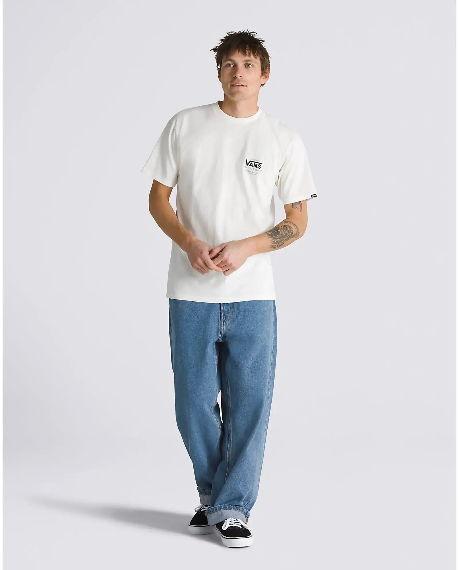 Holder T-shirt in Marshmallow & Frost Grey