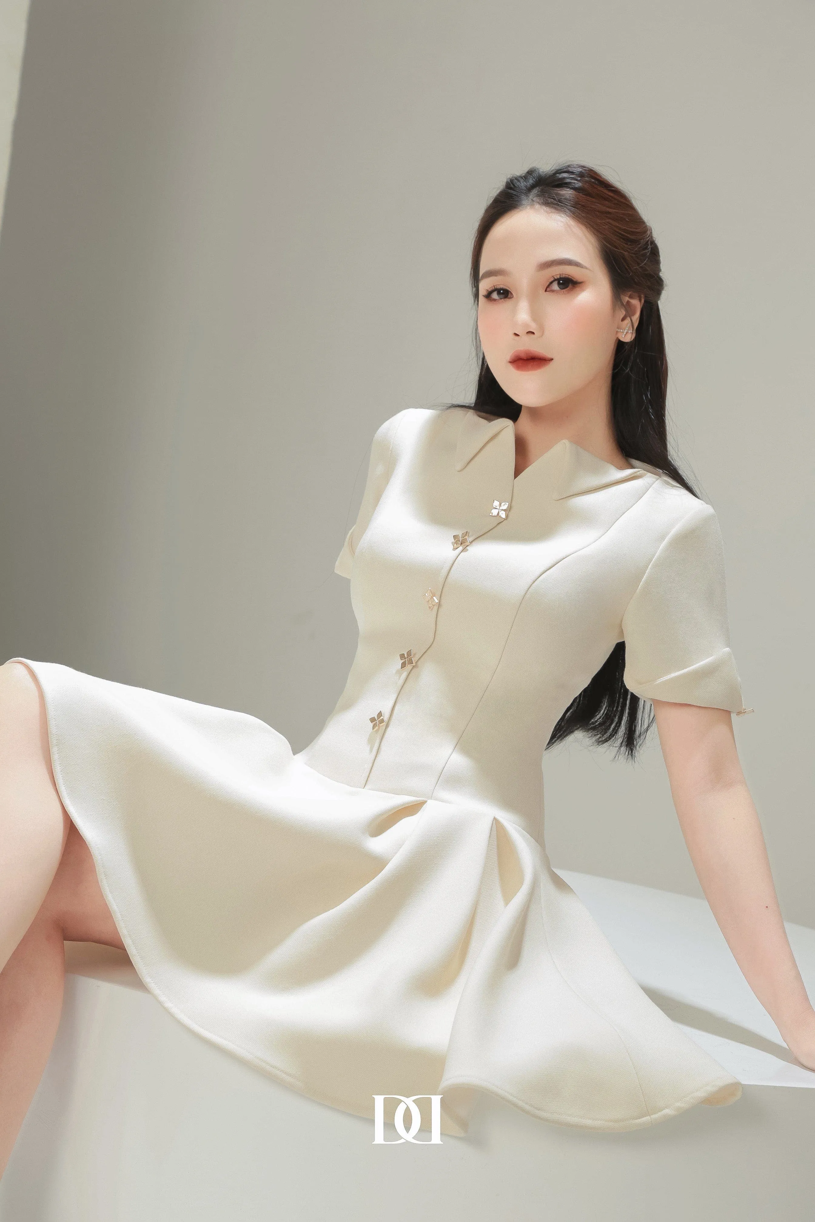 Jiny Mini Dress