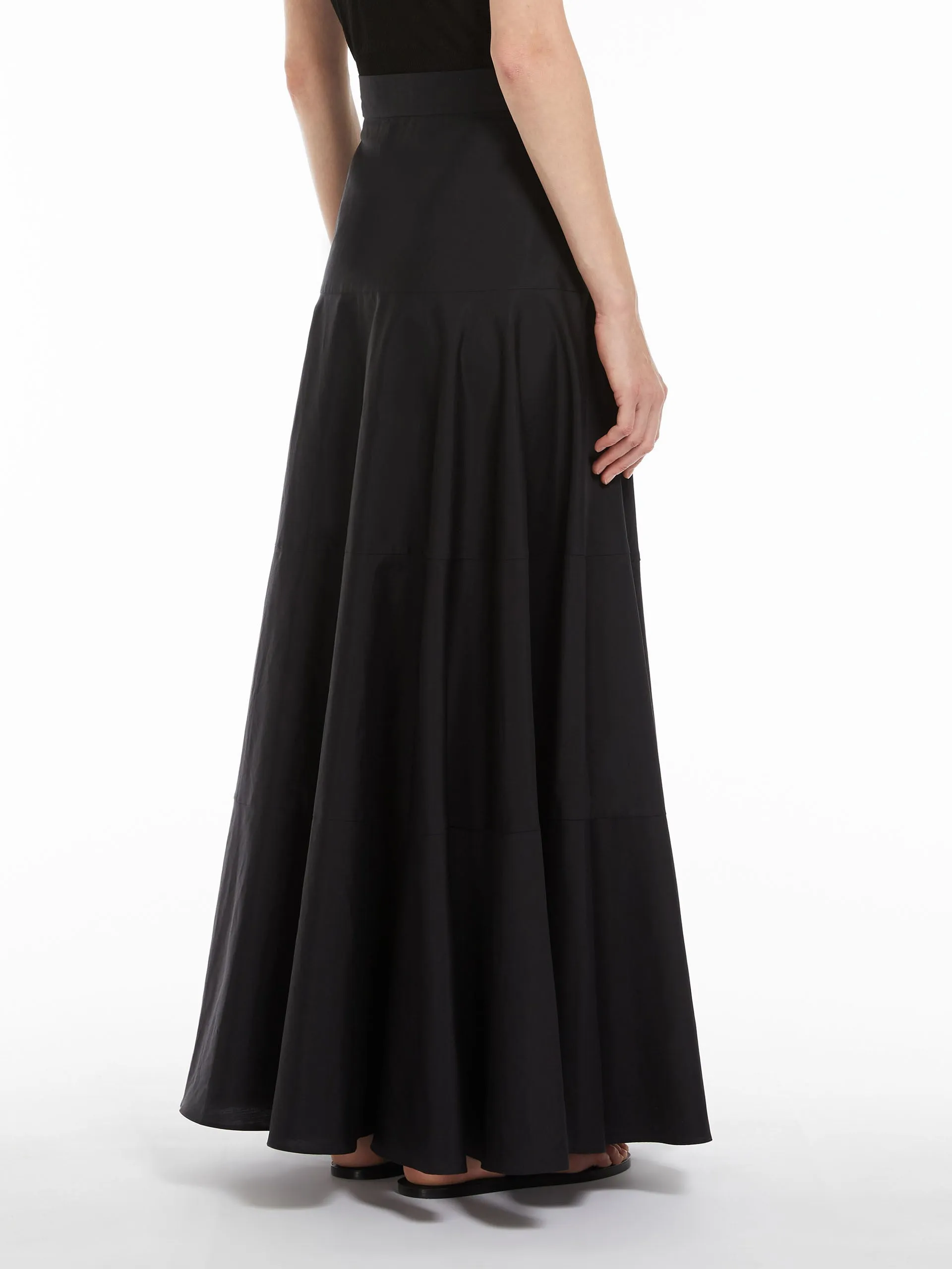 MAX-24110104 TERAMO BLACK SKIRT