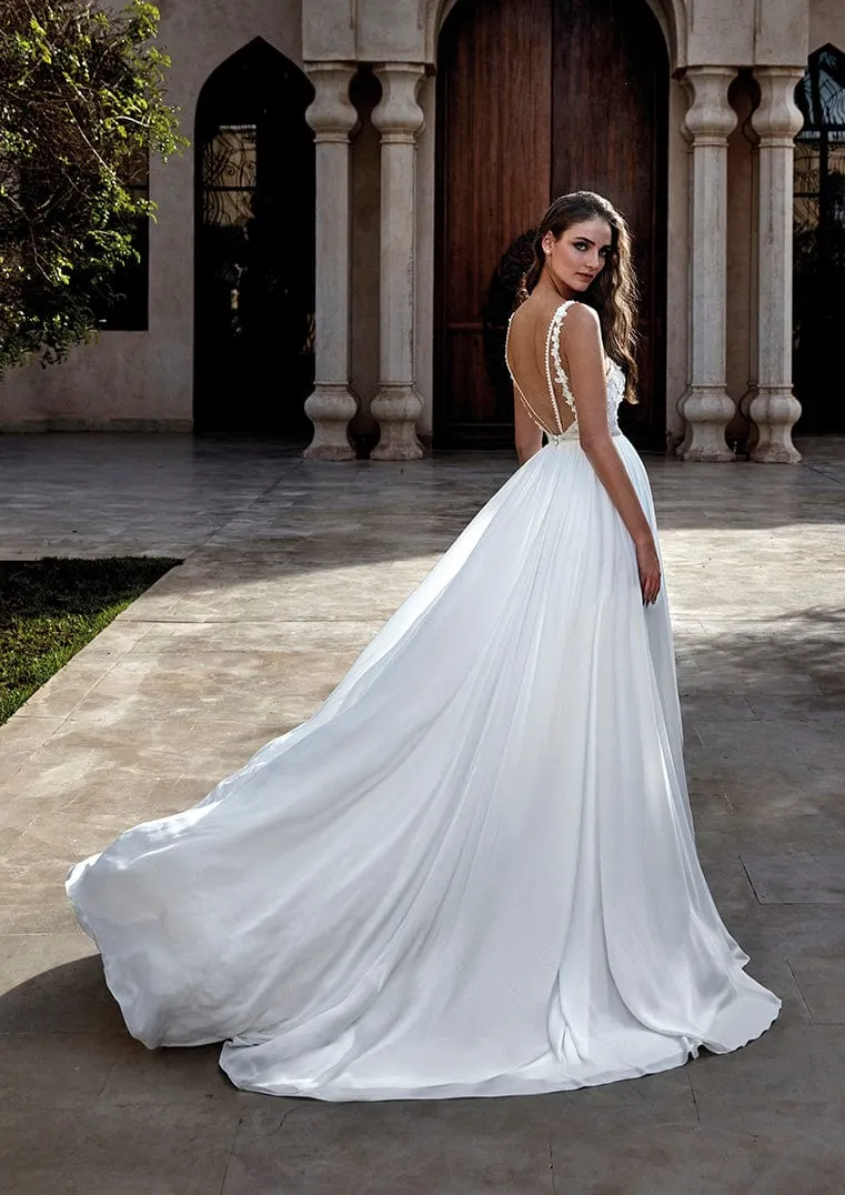 Pronovias: Nile