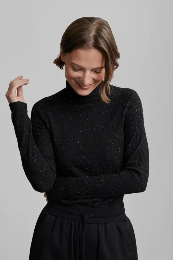 Roya L/S Tee