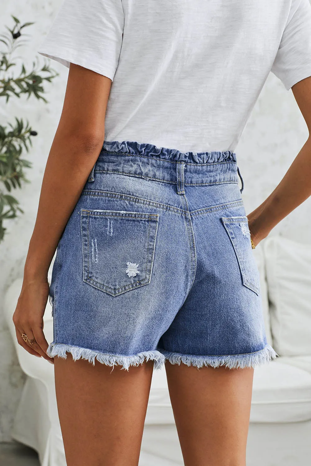 Ruffle Waist Shorts - Light Wash
