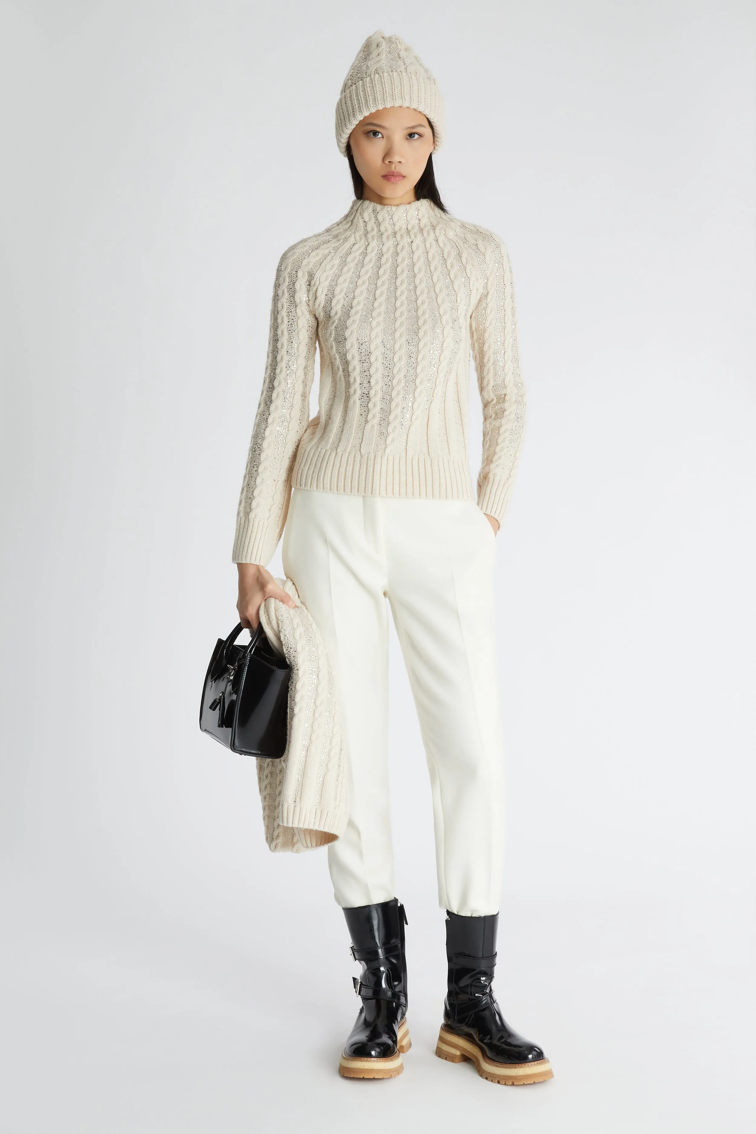 Straight-cut pants in cool wool