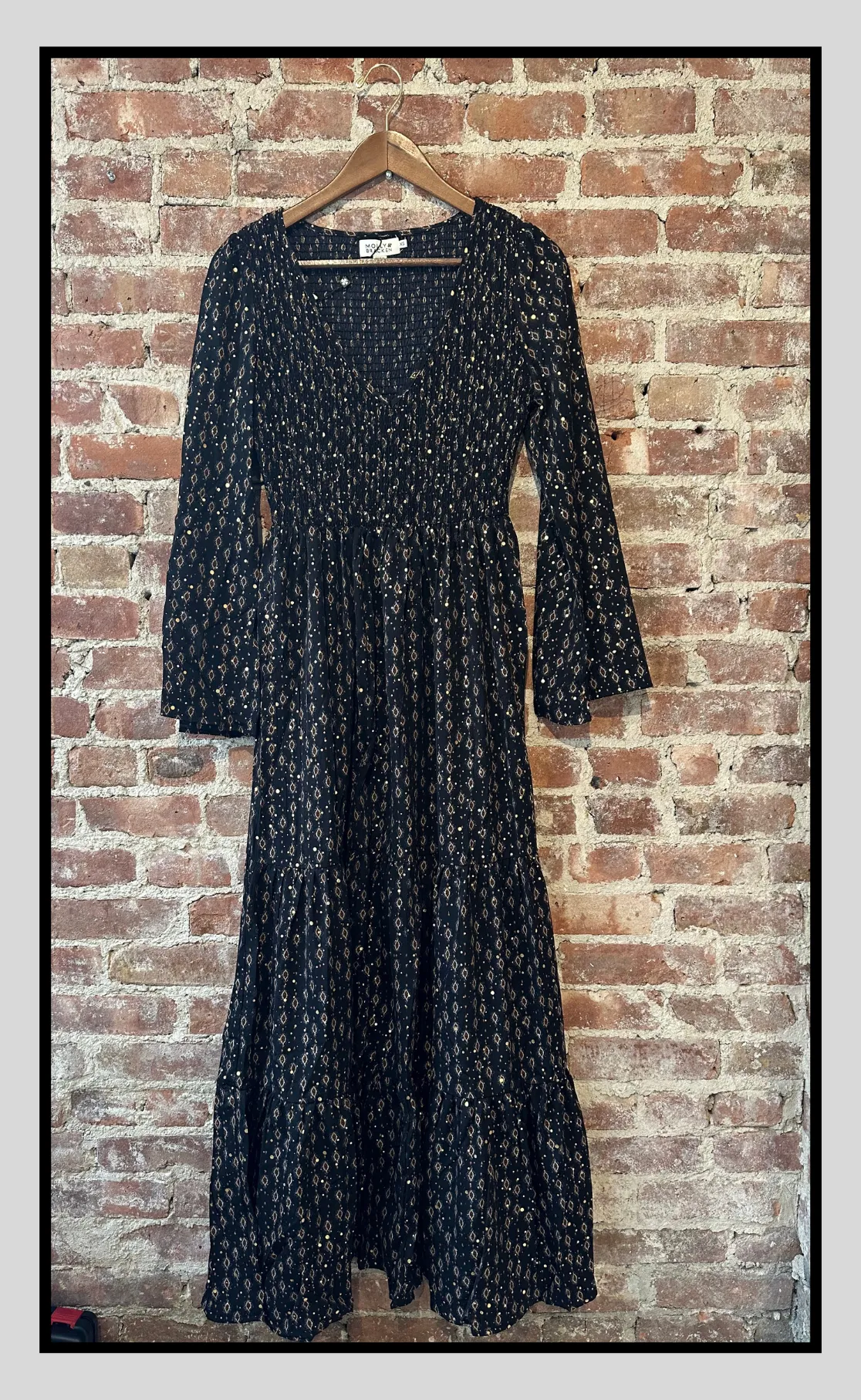 Vintage-Inspired Floral Maxi Dress